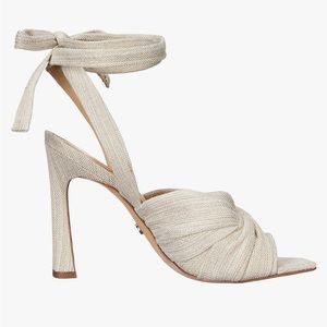 SAM EDELMAN Lenora Soft
Volume Ankle Tie Sandals
Women's 9 M Natural Linen